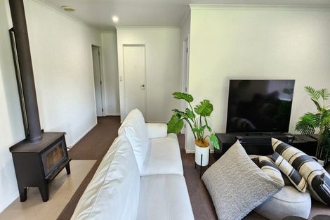 Photo of property in 74b Karamea Street, Whalers Gate, New Plymouth, 4310