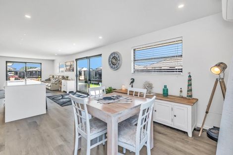 Photo of property in 9 Piwakawaka Place, Leeston, 7632