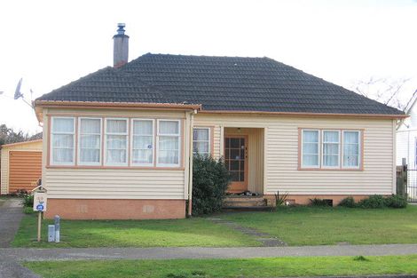 Photo of property in 49 Ihle Street, Terrace End, Palmerston North, 4410
