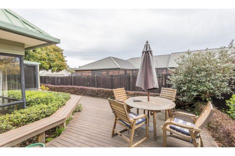 Photo of property in 2/8 Herbs Place, Cashmere, Christchurch, 8022