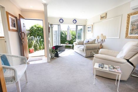 Photo of property in Parkvale Estate, 40/1232 Howard Street, Parkvale, Hastings, 4122