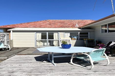 Photo of property in 14 George Street, Waiuku, 2123