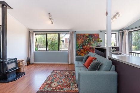 Photo of property in 1/141 Weatherly Road, Torbay, Auckland, 0630