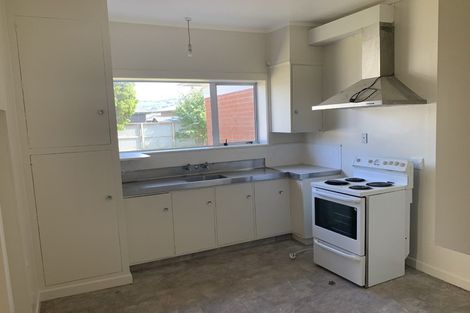 Photo of property in 21 Waiwhetu Road, Waiwhetu, Lower Hutt, 5010