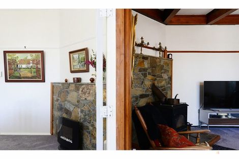 Photo of property in 17 Rhodes Street, Waimate, 7924