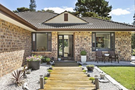 Photo of property in 240 Pine Valley Road, Dairy Flat, Silverdale, 0992