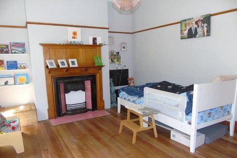 Photo of property in 17 Crawford Road, Kilbirnie, Wellington, 6022