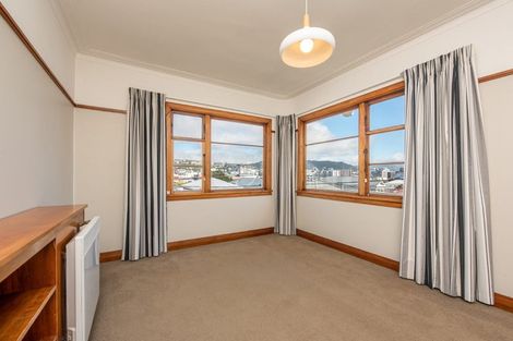 Photo of property in Ionian Flats, 123-125 Brougham Street, Mount Victoria, Wellington, 6011