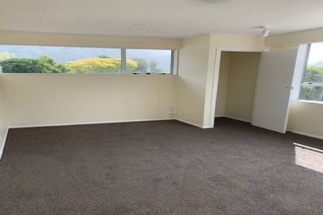 Photo of property in 6 Haylock Grove, Totara Park, Upper Hutt, 5018