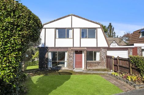 Photo of property in 2/33 Curacao Place, Half Moon Bay, Auckland, 2012