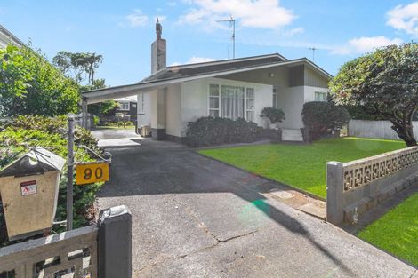 Photo of property in 90 Anzac Parade, Whanganui East, Whanganui, 4500