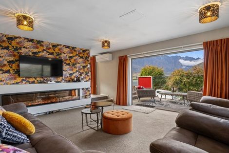 Photo of property in 5 Marina Drive, Frankton, Queenstown, 9300