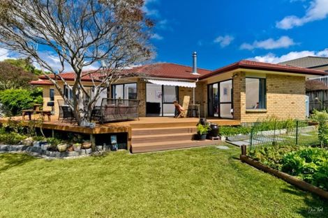 Photo of property in 48 Waldorf Crescent, Orewa, 0931