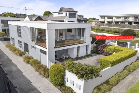 Photo of property in 38 Takutai Avenue, Bucklands Beach, Auckland, 2012