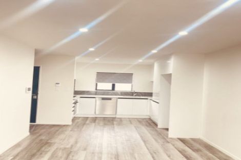 Photo of property in 4/2 Smiths Avenue, Papakura, 2110