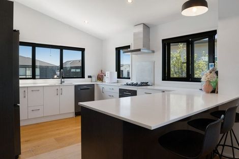 Photo of property in 15 Sandy Place, Waihi Beach, 3611