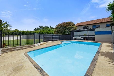 Photo of property in 10a Shelter Grove, Frankleigh Park, New Plymouth, 4310