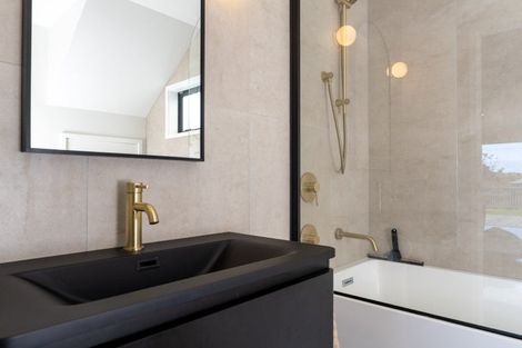 Photo of property in 2 Taeore Lane, Raglan, 3225