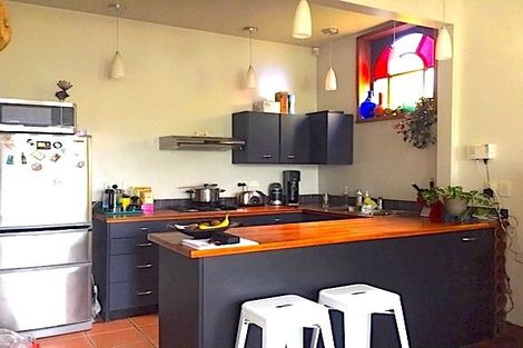 Photo of property in 37 Lawrence Street, Newtown, Wellington, 6021