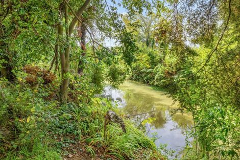 Photo of property in 100 Lake Road, Koutu, Rotorua, 3010