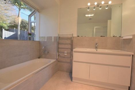 Photo of property in 23 Fitzwater Place, Henderson, Auckland, 0612