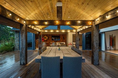 Photo of property in 255 Clifton Road, Whitford, Howick, 2571