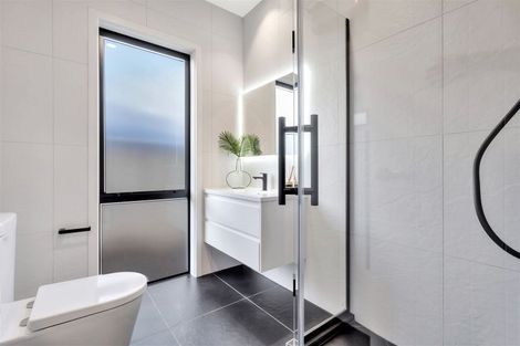 Photo of property in 18 Lewis Younie Road, Kumeu, 0810