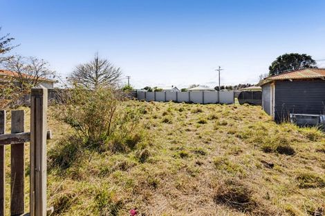 Photo of property in 16 Iredale Road, Hawera, 4610