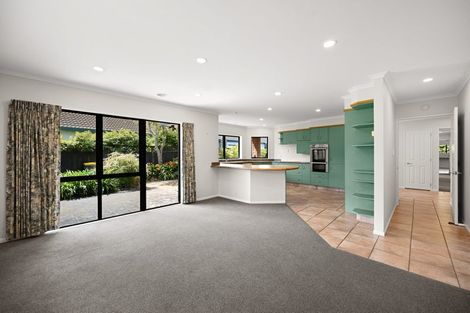 Photo of property in 17 Montrose Crescent, Huntington, Hamilton, 3210