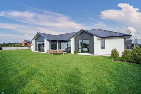 Photo of property in 6 Chatham Rise, Seaward Bush, Invercargill, 9812