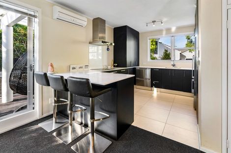 Photo of property in 1/13-15a Campbell Road, Takapuna, Auckland, 0622