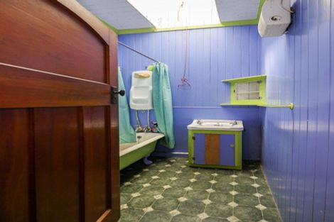 Photo of property in 60 Gladstone Road, Dalmore, Dunedin, 9010