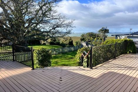 Photo of property in 21 Oakpark Place, West Harbour, Auckland, 0618