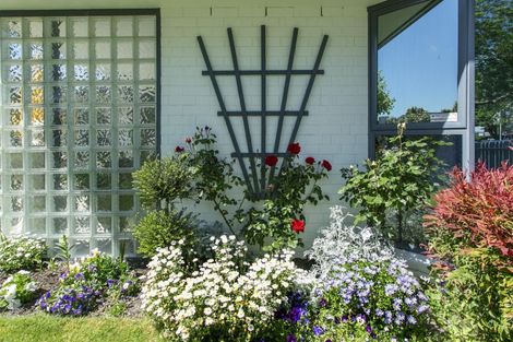 Photo of property in 21 Mona Square, Ashburton, 7700