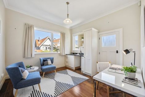 Photo of property in 18 Burnell Avenue, Thorndon, Wellington, 6011