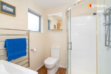 Photo of property in 25 Sretlaw Place, Brockville, Dunedin, 9011