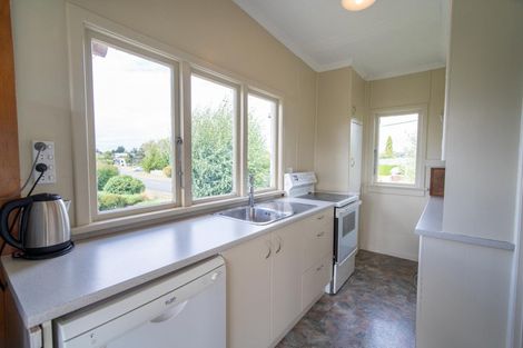 Photo of property in 33 Mckerrow Street, Te Anau, 9600
