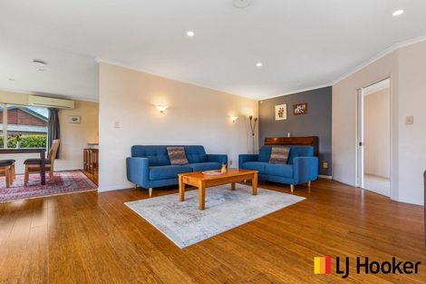 Photo of property in 5 Trossach Place, Wattle Downs, Auckland, 2103