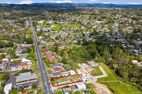 Photo of property in 83 Godley Road, Green Bay, Auckland, 0604