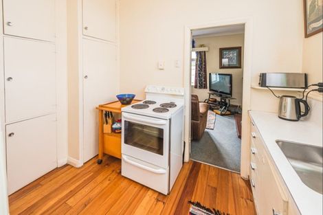 Photo of property in 64 Great North Road, Saint Johns Hill, Whanganui, 4500