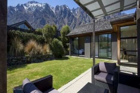 Photo of property in 2 Buckler Court, Jacks Point, Queenstown, 9371