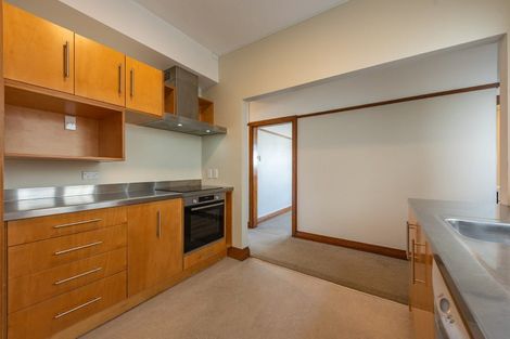 Photo of property in Ionian Flats, 123-125 Brougham Street, Mount Victoria, Wellington, 6011