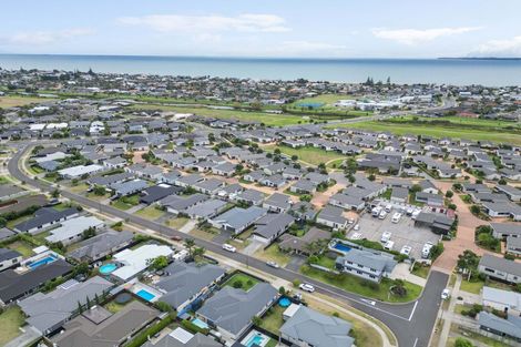 Photo of property in 24 Raiha Street, Papamoa Beach, Papamoa, 3118