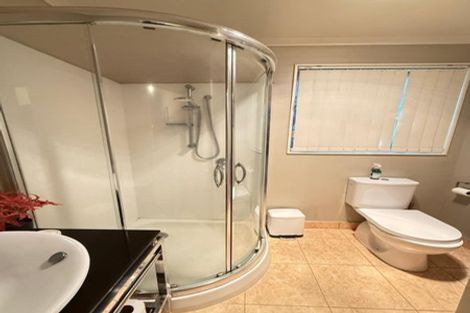 Photo of property in 404a Te Atatu Road, Te Atatu Peninsula, Auckland, 0610