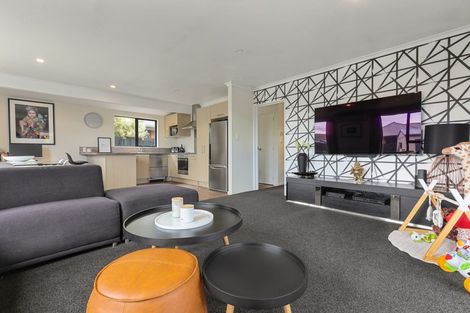 Photo of property in 124d Saint Johns Street, Bromley, Christchurch, 8062