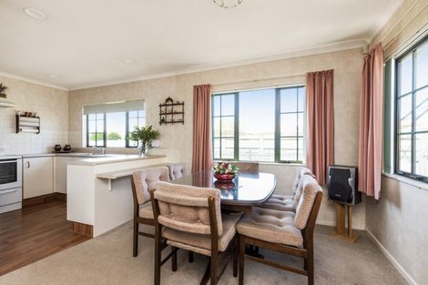 Photo of property in 1/2 Spriggs Crescent, Greenmeadows, Napier, 4112