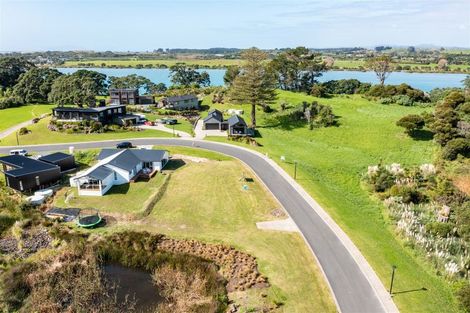 Photo of property in 127 Estuary Drive, Mangawhai Heads, Mangawhai, 0505