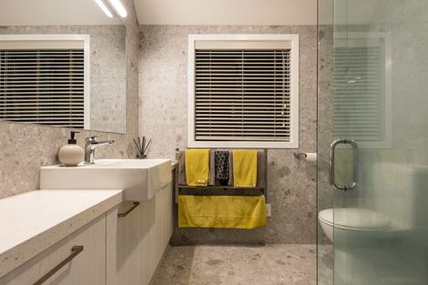 Photo of property in 17a Simla Crescent, Khandallah, Wellington, 6035