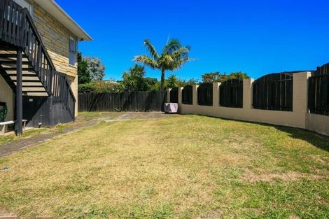 Photo of property in 20 Kapiti Place, Sunnynook, Auckland, 0620