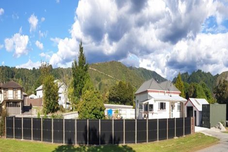 Photo of property in 28 Victory Street, Reefton, 7830